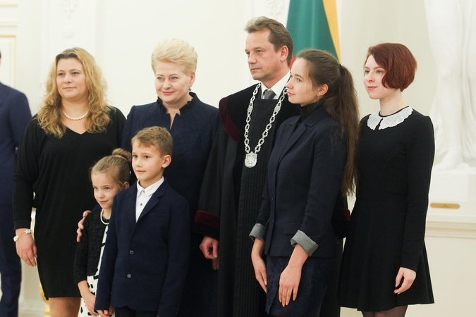 Prezidentė priėmė teisėjų priesaikas