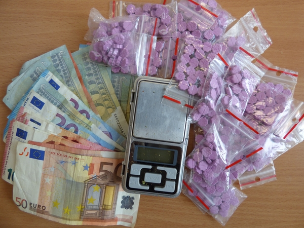 Prekybai narkotikais feisbuke – rimtas policijos smūgis