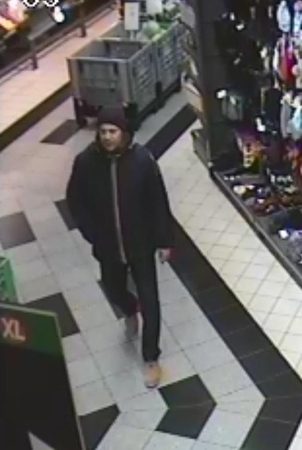 Kas pasisavino alytiškės piniginę? (policija prašo pagalbos)