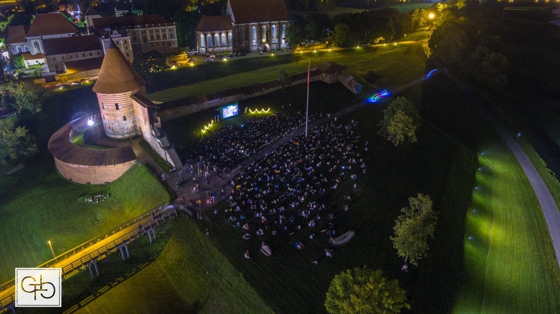 „Lauko kine“ – paskutinių seansų šou su „Sigur Ros“ muzika
