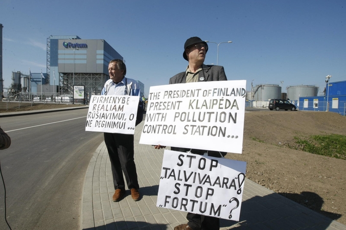 „Fortum“ šiukšlių buldozeris nesustabdomas?