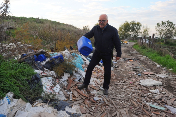 Italijos mafijos mirties žemėje kyšo politikų ausys