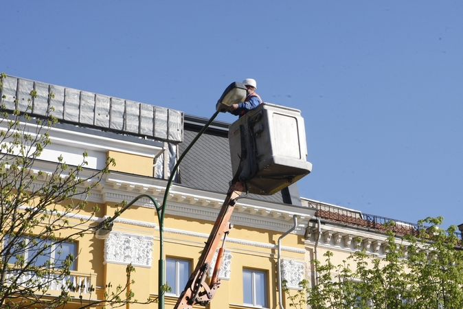 Apšvietimo atramas gelbėja nuo rūdžių