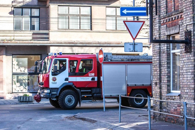Į Kauno tardymo izoliatorių sulėkė specialiosios tarnybos