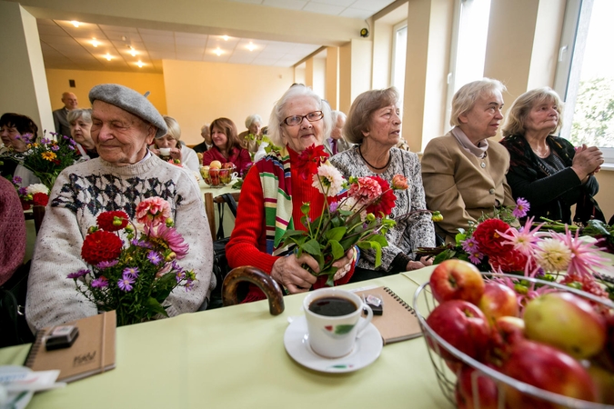 Buvusių mokytojų nepamiršta jau trylika metų