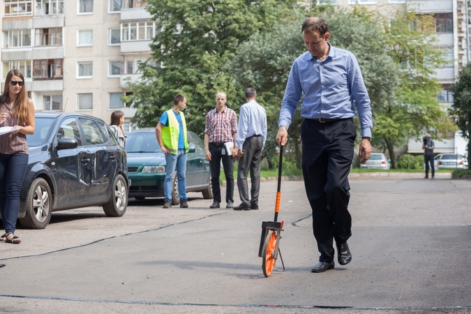 Sostinė baigia tvarkyti daugiabučių kiemus