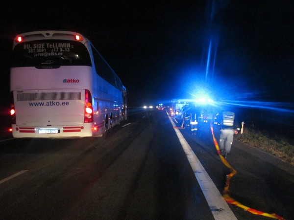 Prie Kauno susidūrus automobiliui ir autobusui žuvo vaikas 