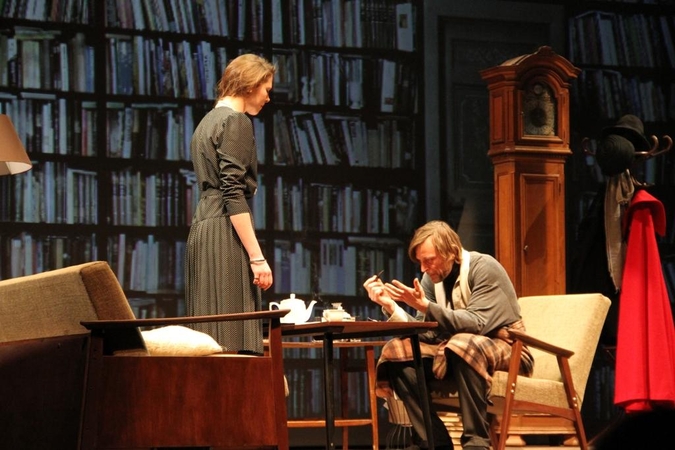 Kauno dramos teatro premjera: ar norėtumėte pakeisti savo biografiją?