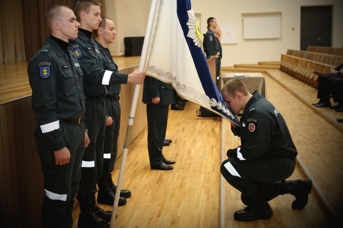 Prisiekė nauji policijos kursantai