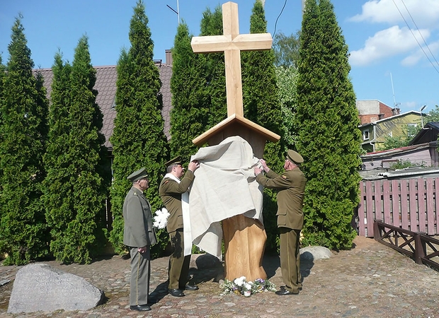 Panemunėje atidengtas paminklas Lietuvos partizanams