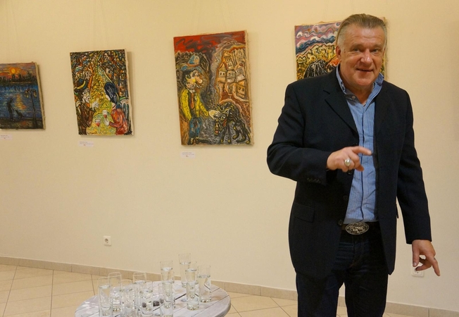 Kaunietis tapytojas A.Michailovas Klošaras savo darbų parodą „Dviese“ pristatė „M art“ galerijoje Klaipėdoje.