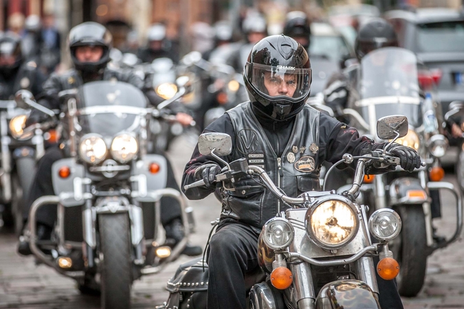 Kaune griaudėja motociklų spiečius