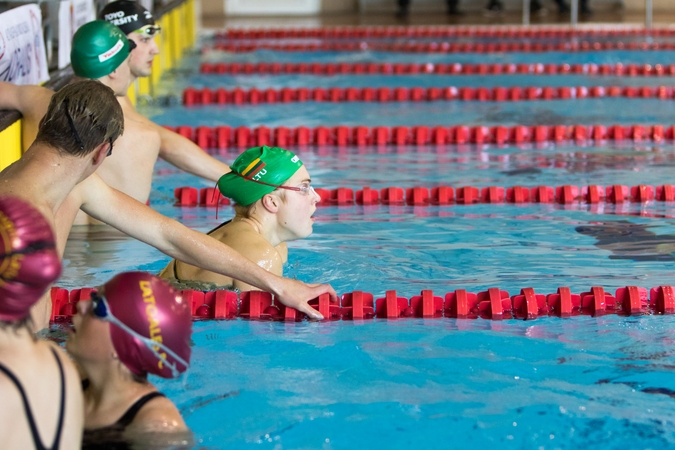 Rūta Meilutytė per apšilimą