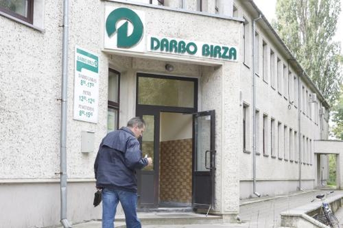 Bedarbiai negrįžo į Darbo biržą