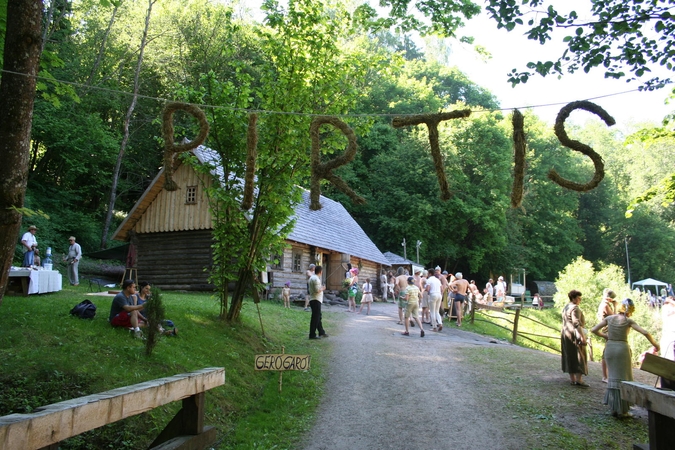 Rumšiškėse – masinės eitynės į pirtį