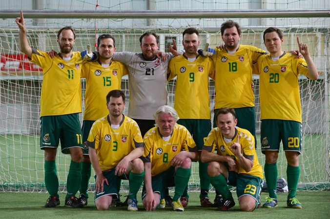 Žurnalistų futbolo čempionate triumfavo "Pressas"