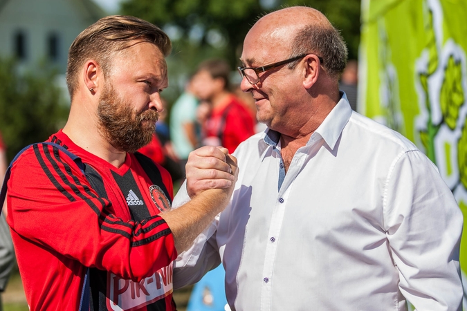 "Prelegentai" įveikė kauniečių komandą