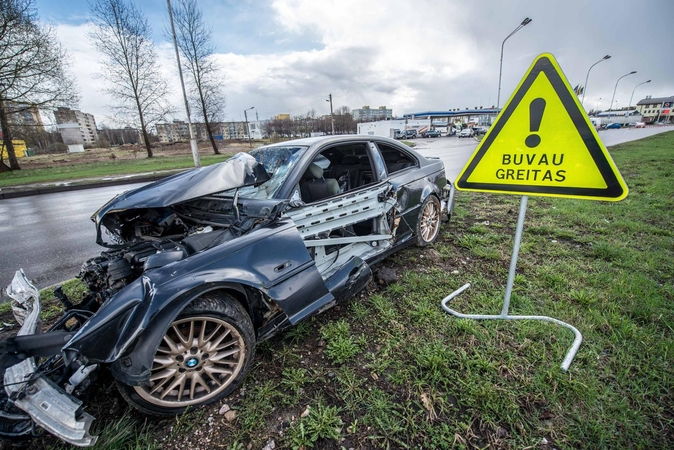 Saugaus eismo diena Kaune: automobilių duženos virto paminklais