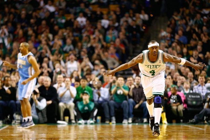 NBA: neįtikėtinas trijų pratęsimų trileris Bostone (rezultatai, top10)