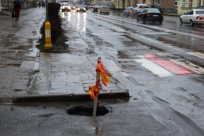 Skaitytoja: smegduobė vairuotojų ir praeivių tyko Minijos gatvėje 