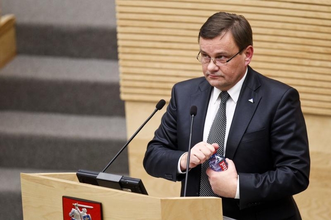 Seimo pirmininkas V.Gedvilas sustabdė narystę LKF vykdomajame komitete