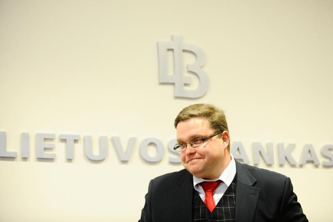 V. Vasiliauskas: perimti Ūkio banko turtą norėtų ir „Swedbank“