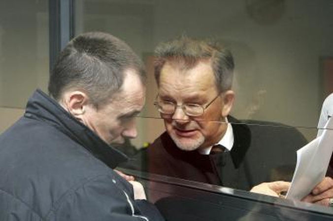 G.Petriko gynyba ketvirtą kartą bando nušalinti teisėją