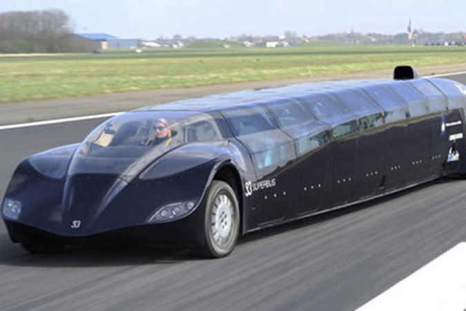 Arabų šeichas superautobusui įsigyti nepagailėjo 10 mln. dolerių 