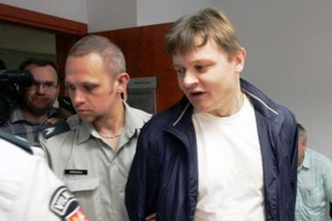 Karininkas įtariamas ne tik pedofilija, bet ir išžaginimais