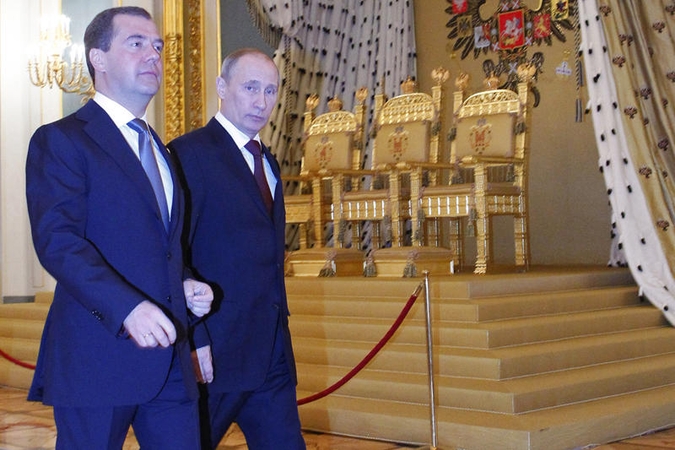 V.Putinas į savo vietą pasiūlė D.Medvedevą