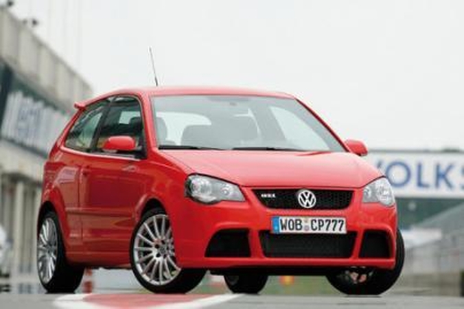 Vokietijos automobilių prekiautojai išgyvena krizę