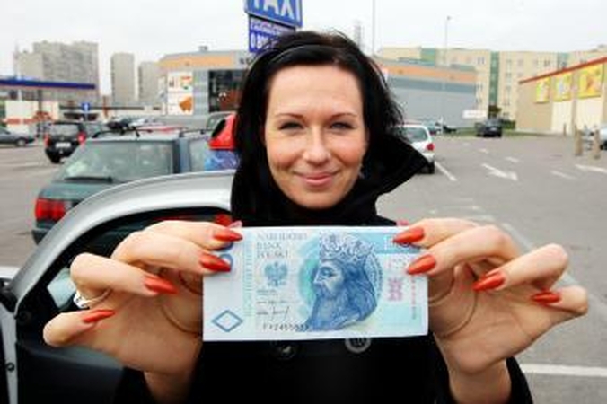 Dėl apsiperkančių Lenkijoje Lietuva netenka 100 mln. litų 