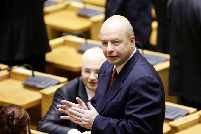 V. Babilius niekaip neišsikrausto iš Seimo viešbučio