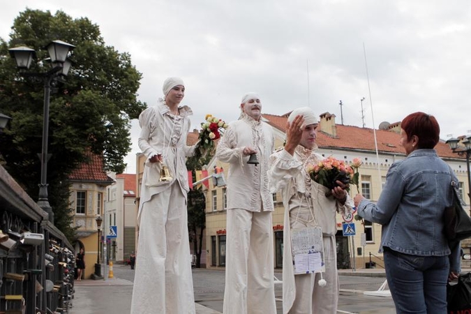 Klaipėdos jubiliejaus rytą – malonios staigmenos gyventojams 