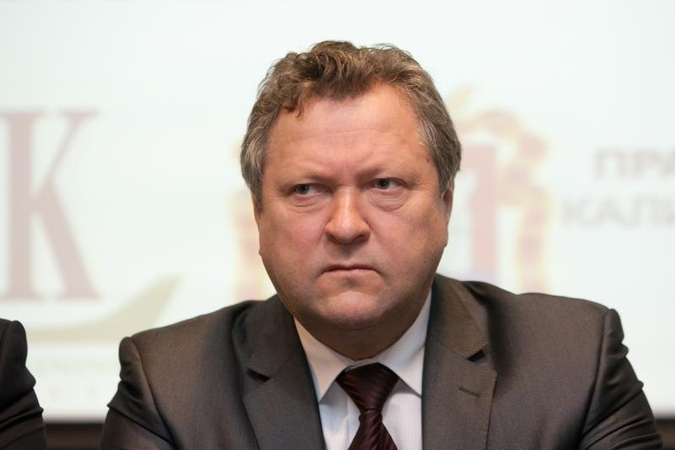 Dėl draudimo pirkti žemę užsieniečiams ketinama tartis su komitetais