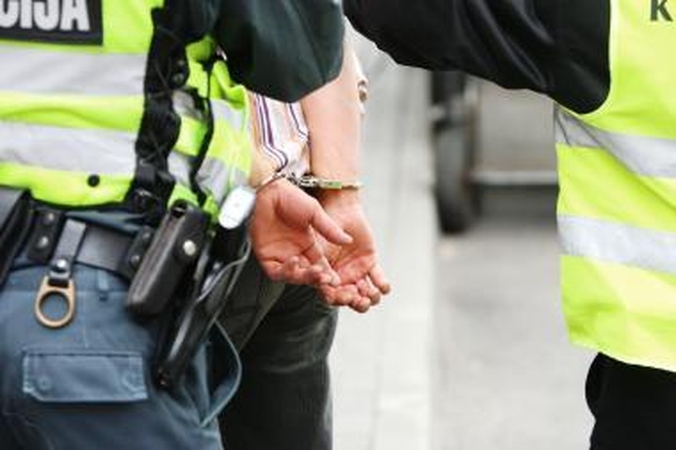 Vyriškis įtariamas nužudęs sugyventinę