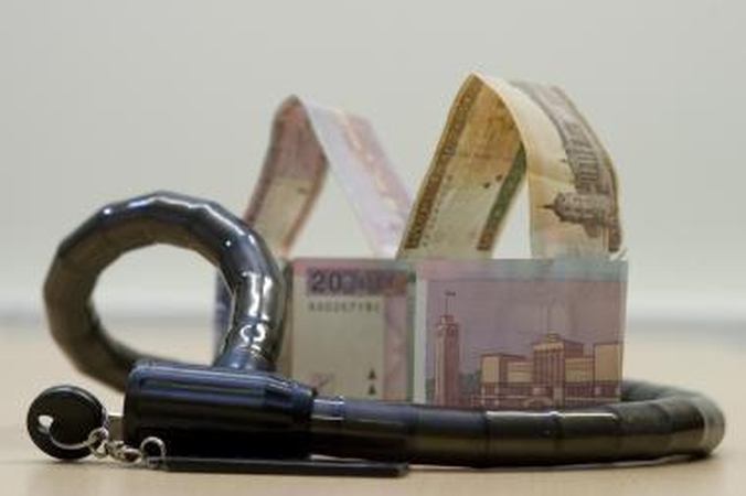 Namų ūkių finansinis turtas per metus sumažėjo 3 proc.