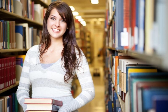 Paskolas studentams šiemet teiks keturi bankai