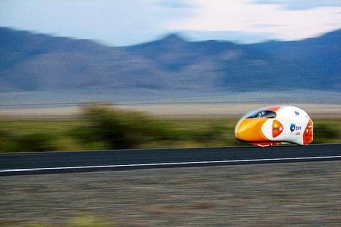Europos rekordas: olandas dviračiu „įspaudė“ 128 km/val. greitį