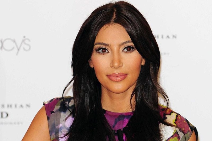 J.Segelis ir K.Kardashian ragina moteris tikrintis dėl krūties vėžio