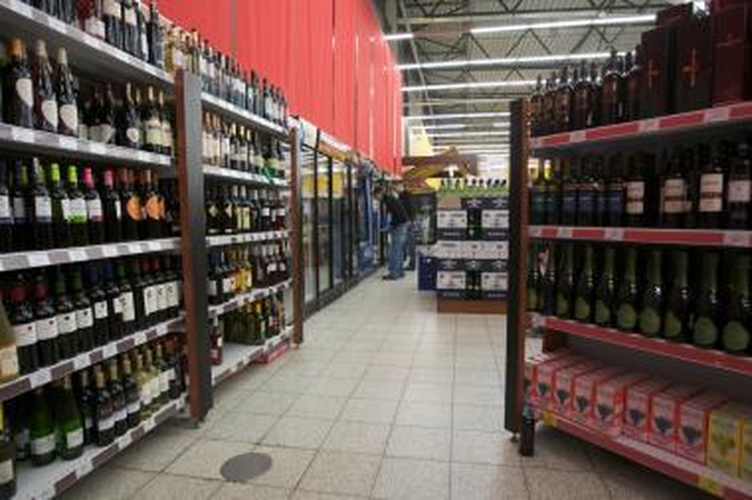 Iš "Šilo" vagys išnešė 6 butelius alkoholinių gėrimų