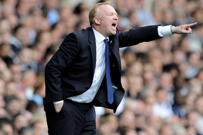 „Birmingham City” liko be trenerio