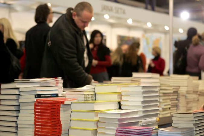 Kaip sumaniai elgtis su pinigais, patars naujos lietuviškos knygos apie investavimą 