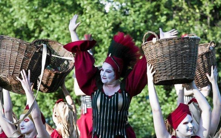 Per Jūros šventę teatrai išeis į Klaipėdos gatves