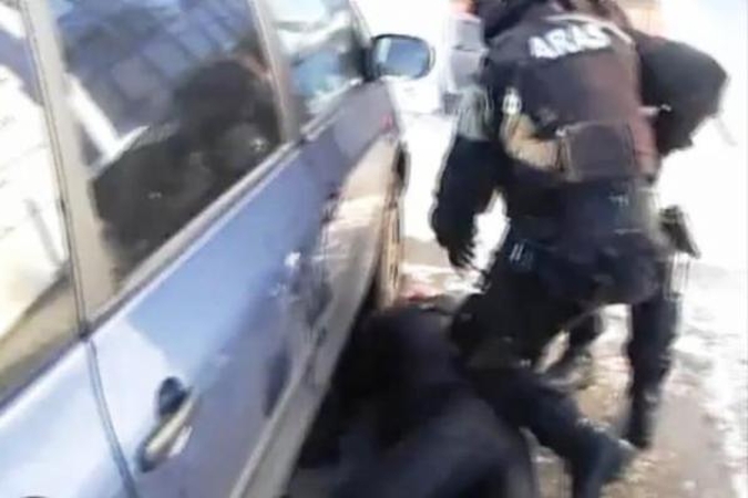 Teismui sunkiai sekėsi susikalbėti su narkotikų prekeiviais