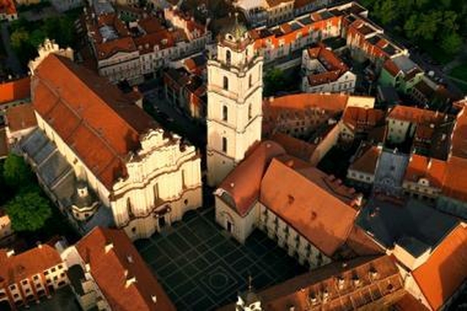 VU išreiškė susirūpinimą užstrigusia aukštojo mokslo reforma