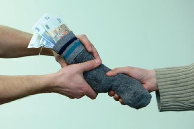 Greitųjų kreditų įmonės perima bankų praktiką