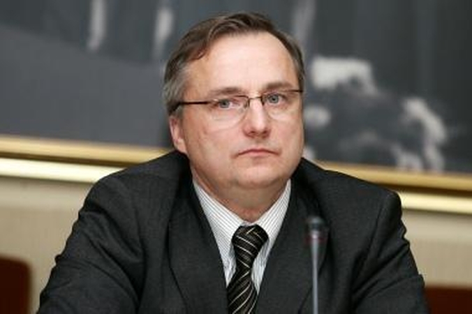 Automobilių kelių direkcijai vadovaus S. Skrinskas