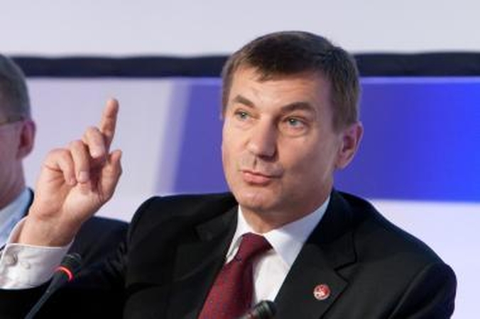Baltijos šalys nesutaria dėl regioninio suskystintų dujų terminalo