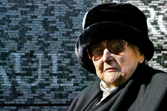 Eidama 99-uosius metus mirė legendinė Antrojo pasaulinio karo didvyrė N.Wake